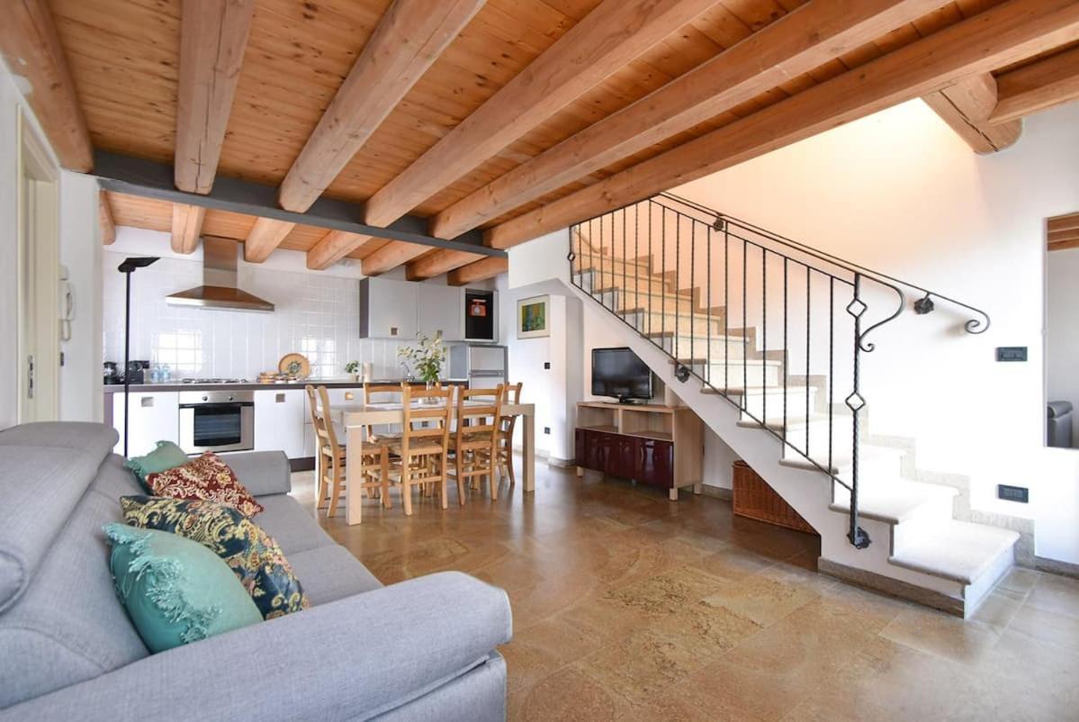 Calaone Wondeful Duplex Apartment Con Parcheggio X4 Baone Exterior photo